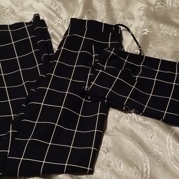 Fashion Nova 2 Piece Outfit - Picture 6 of 12